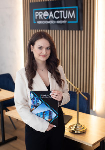 Nikola Angowska